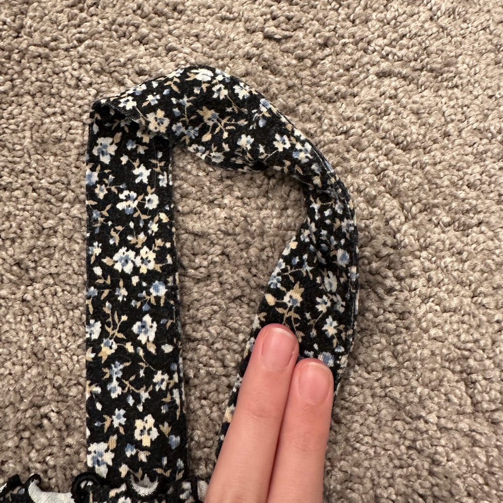 American Eagle Floral Tank - Picture 3 of 5